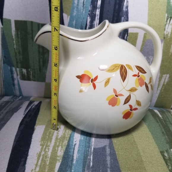 Vintage Hall’s Superior Mary Dunbar Jewel Tea Autumn Leaf Ball Pitcher - A - Picture 4 of 12